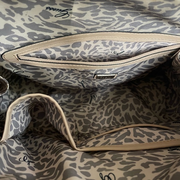 Guess Floral Satchel in White and Pink - Picture 5 of 8